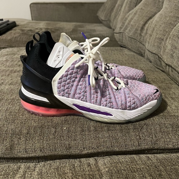 Lebron 18 graffiti blue multi color - Picture 3 of 3